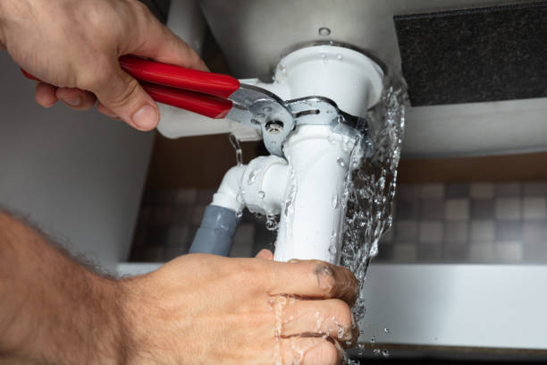 Best 24/7 water damage repair  in Eastpoint, FL